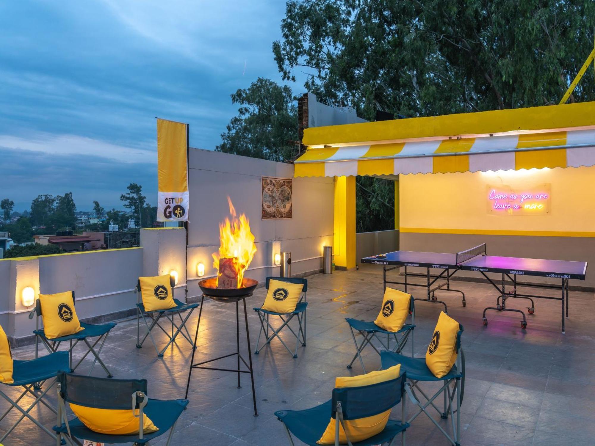 The Hosteller Dehradun Exterior foto